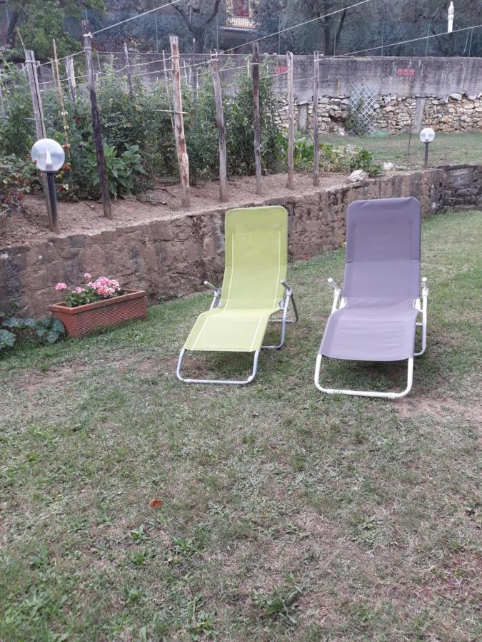 Gli Oleandri B&B Vaiano  Exteriör bild